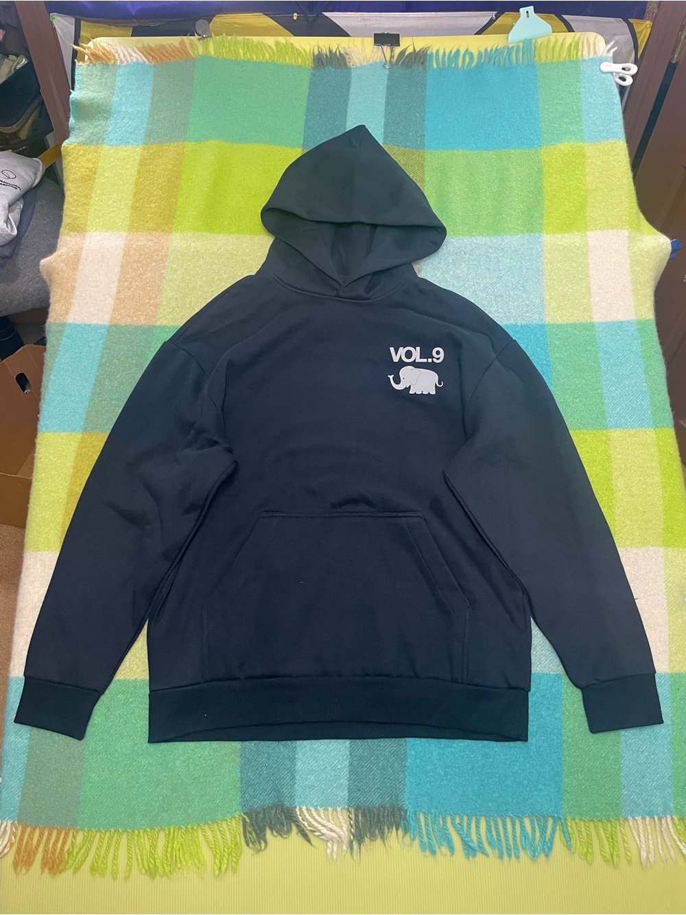 Vol. 9 unforgettable good heavyweight pullover black hoodie